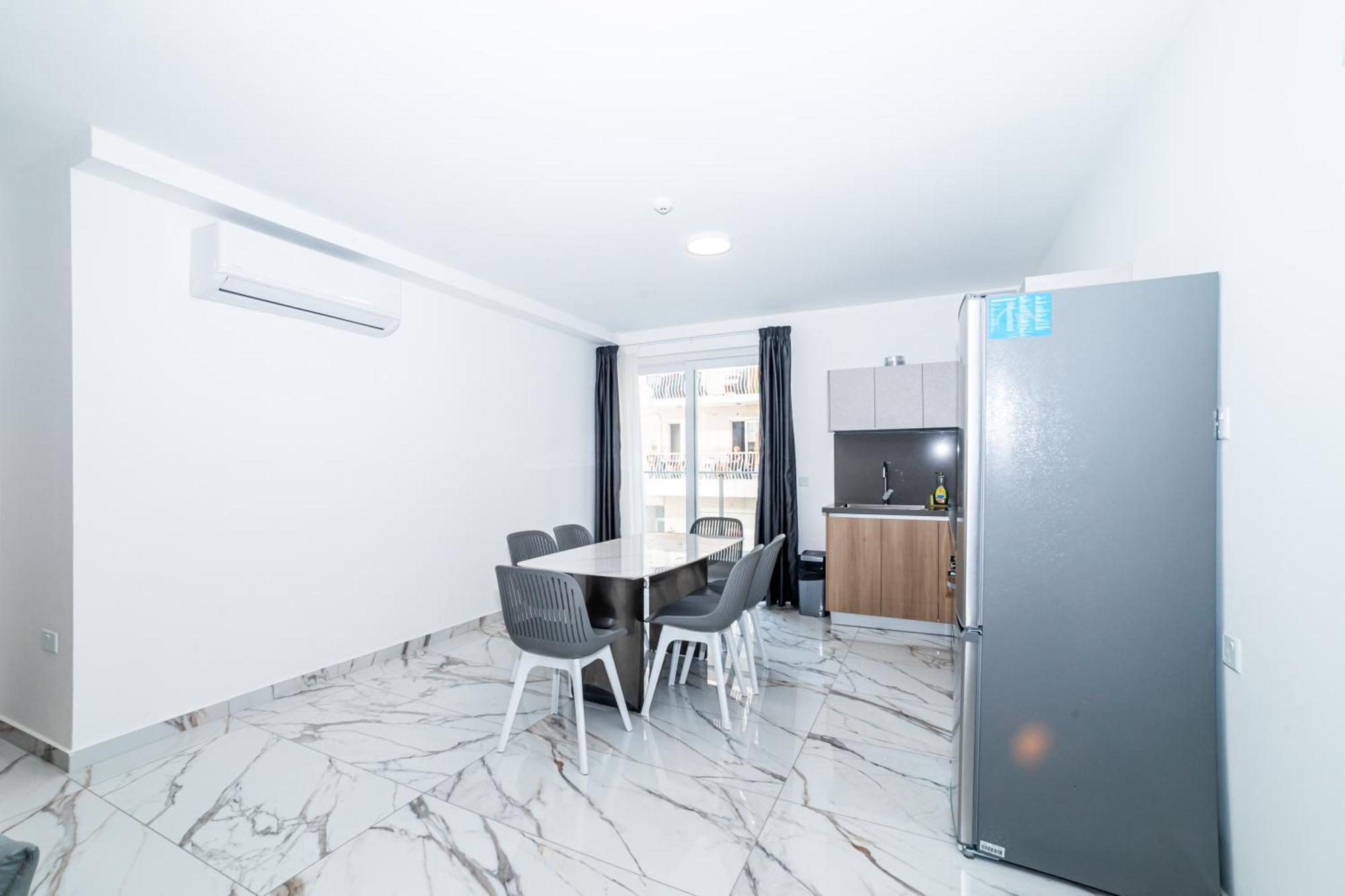New, Stylish And Modern 1Br Apartment St. Paul's Bay Exterior photo